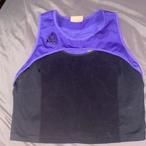 Nike workout crop top/sports bra
